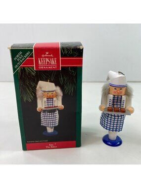 Hallmark Keepsake Ornament Eric The Baker North Pole Nutcrackers Series 1993 Box